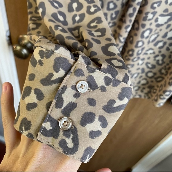 A New Day Cheetah Button Down Long Sleeve Blouse Small - Picture 5 of 6